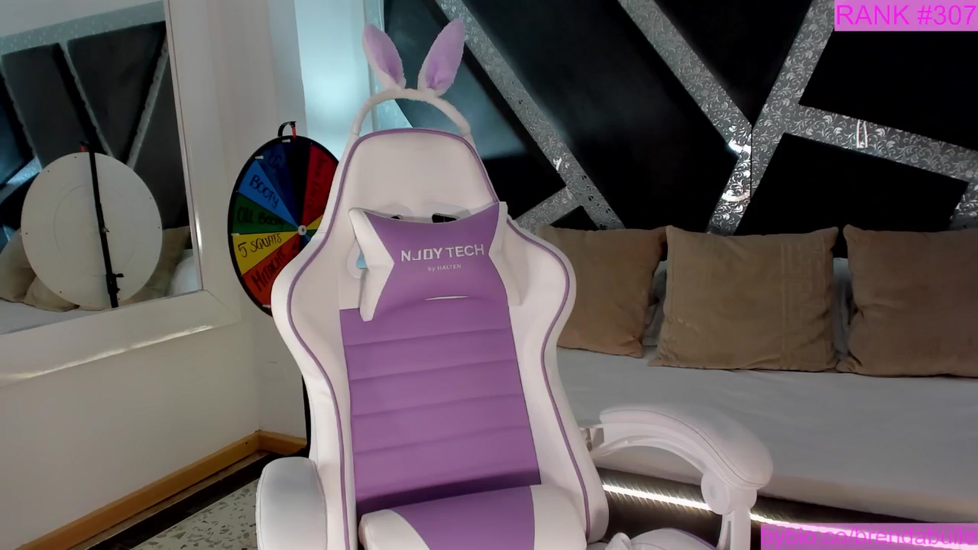 Gallery image thumbnail from BrendaBuiles's myfreecams stream on, 07/25/2025, 23:25 image 19 of 20