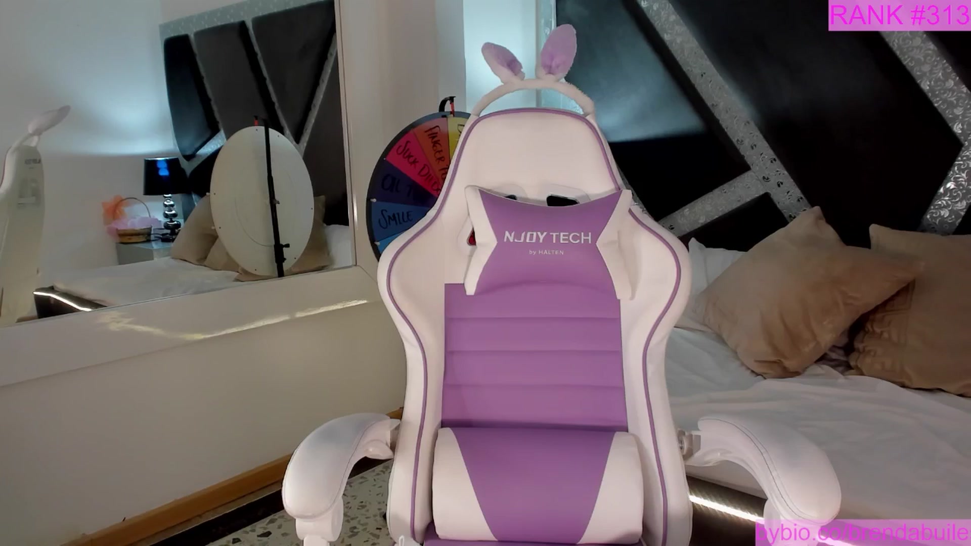 Gallery image thumbnail from BrendaBuiles's myfreecams stream on, 07/26/2025, 21:06 image 19 of 20