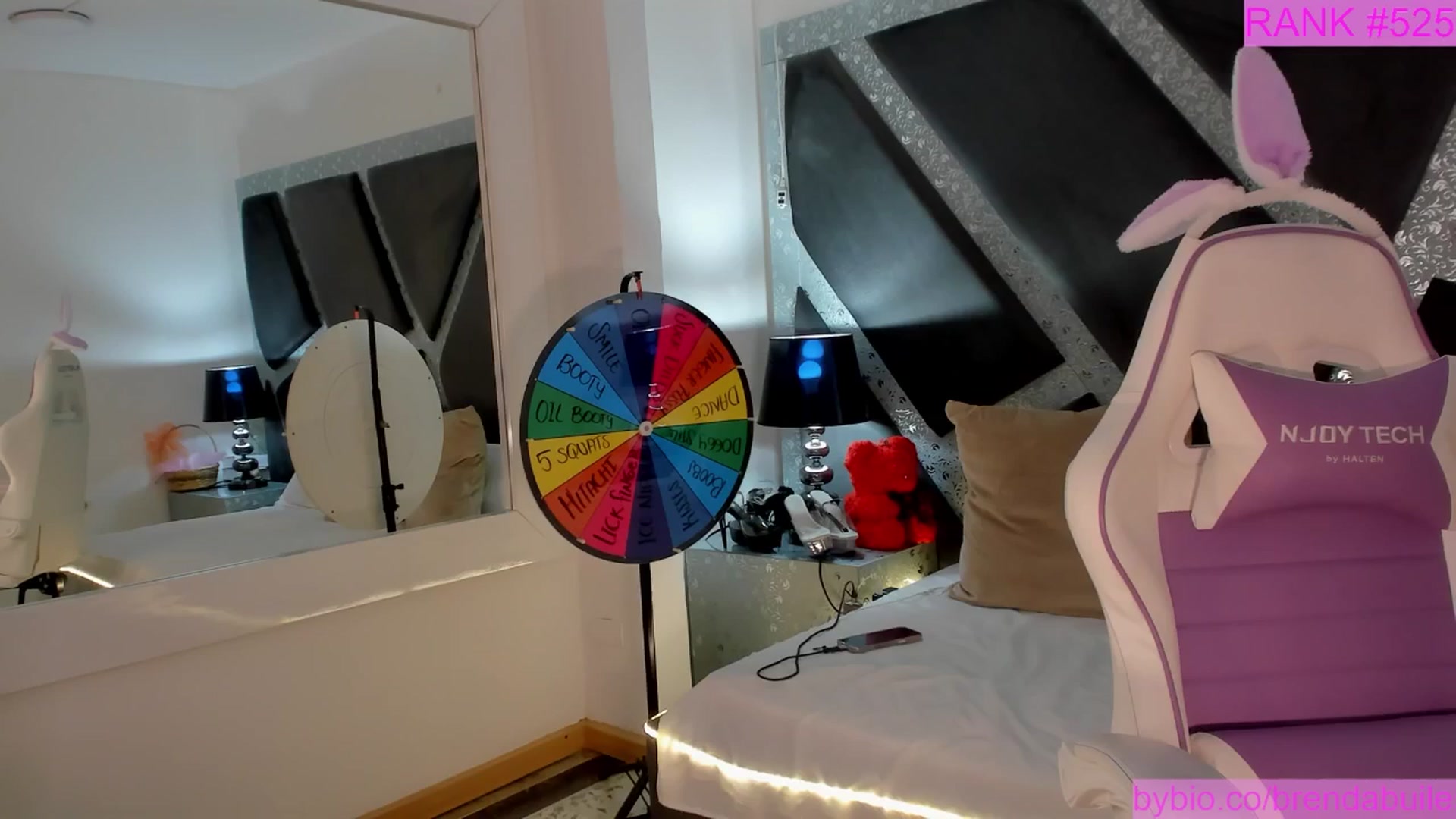 Gallery image thumbnail from BrendaBuiles's myfreecams stream on, 08/14/2025, 24:25 image 9 of 20