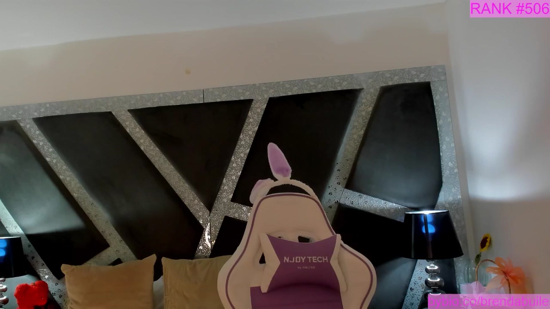 Gallery image thumbnail from BrendaBuiles's myfreecams stream on, 08/14/2025, 03:42 image 7 of 20