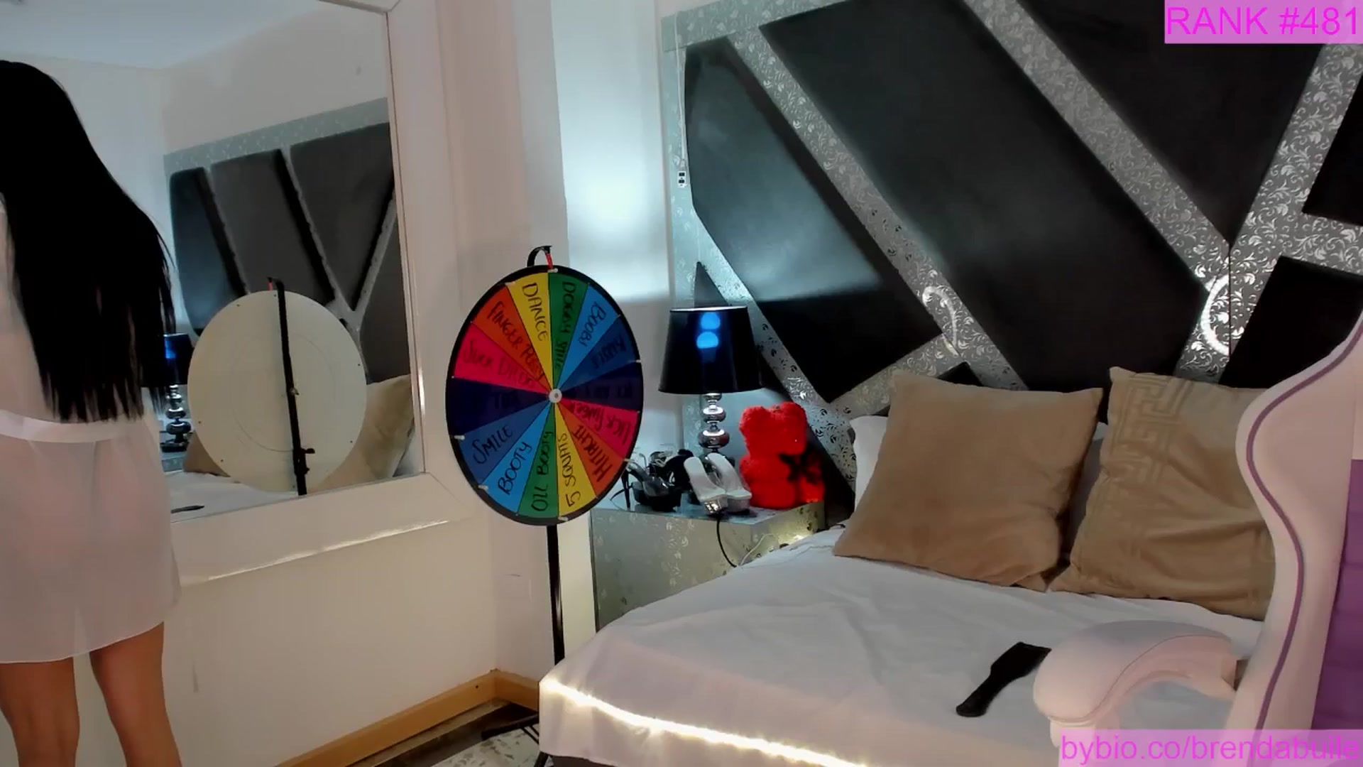 Gallery image thumbnail from BrendaBuiles's myfreecams stream on, 08/21/2025, 01:01 image 17 of 20