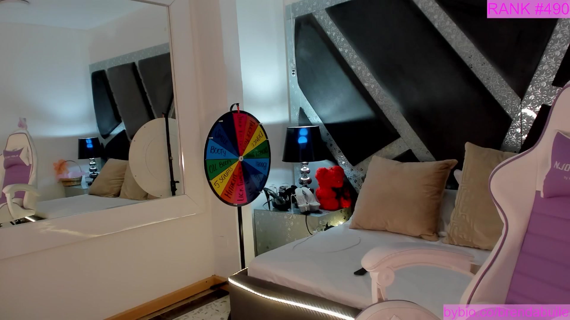 Gallery image thumbnail from BrendaBuiles's myfreecams stream on, 09/05/2025, 24:03 image 14 of 20