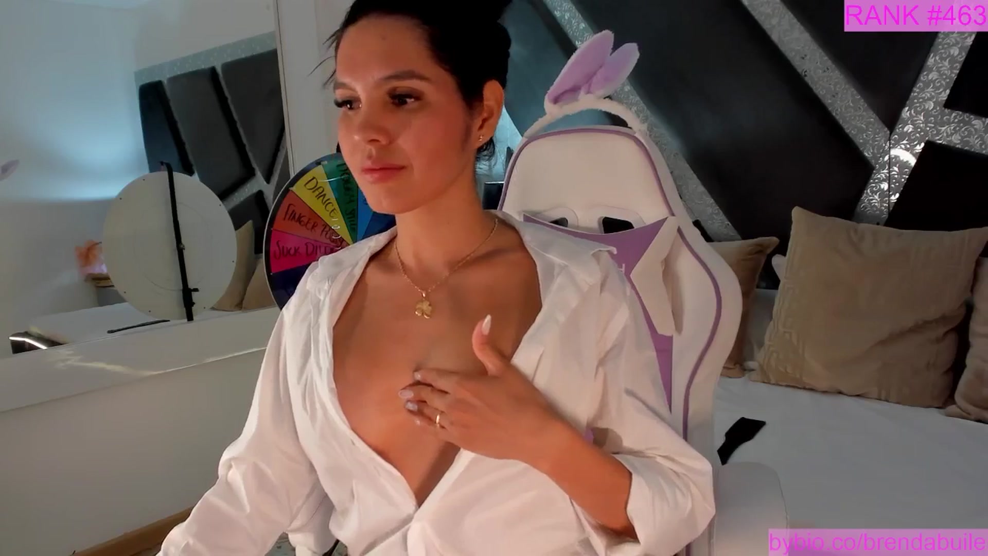 Gallery image thumbnail from BrendaBuiles's myfreecams stream on, 09/05/2025, 02:27 image 11 of 20