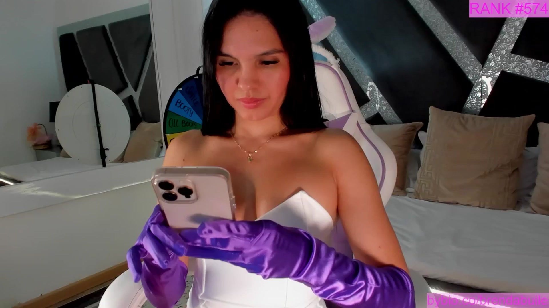 Gallery image thumbnail from BrendaBuiles's myfreecams stream on, 09/09/2025, 24:08 image 7 of 20