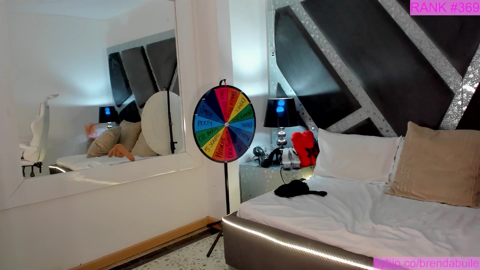 Gallery image thumbnail from BrendaBuiles's myfreecams stream on, 09/16/2025, 01:16 image 20 of 20