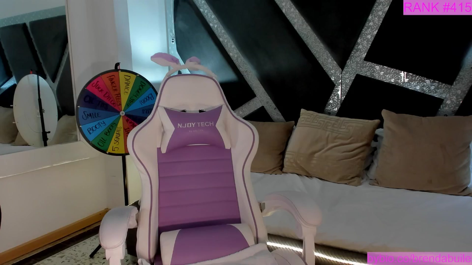 Gallery image thumbnail from BrendaBuiles's myfreecams stream on, 09/19/2025, 23:55 image 16 of 20