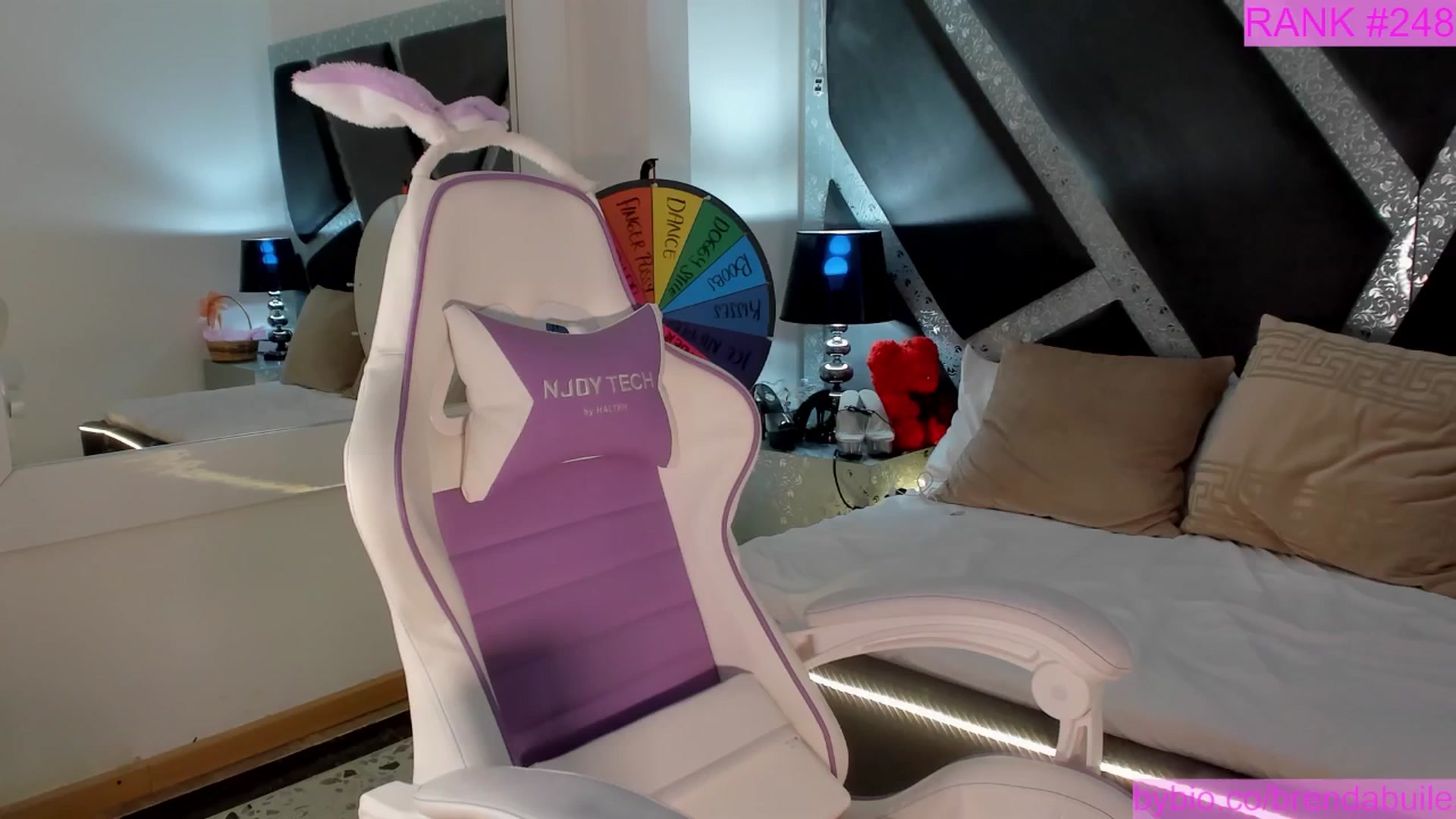 Gallery image thumbnail from BrendaBuiles's myfreecams stream on, 09/20/2025, 19:46 image 9 of 20