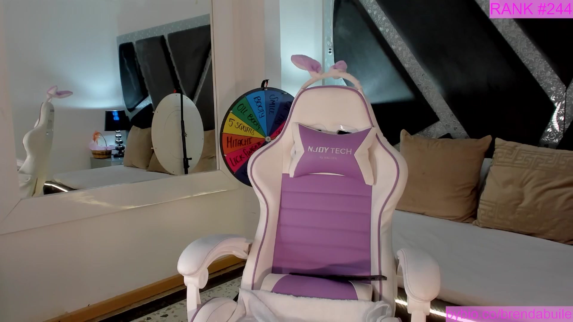 Gallery image thumbnail from BrendaBuiles's myfreecams stream on, 09/26/2025, 24:44 image 14 of 20