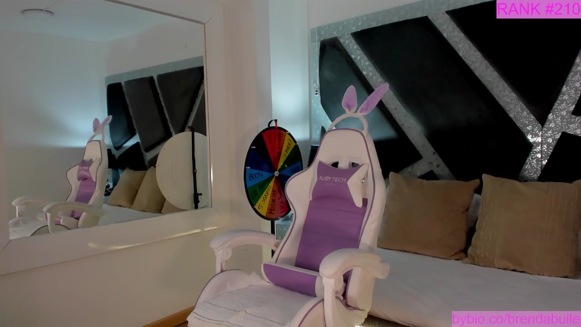 Gallery image thumbnail from BrendaBuiles's myfreecams stream on, 10/01/2025, 01:40 image 9 of 20