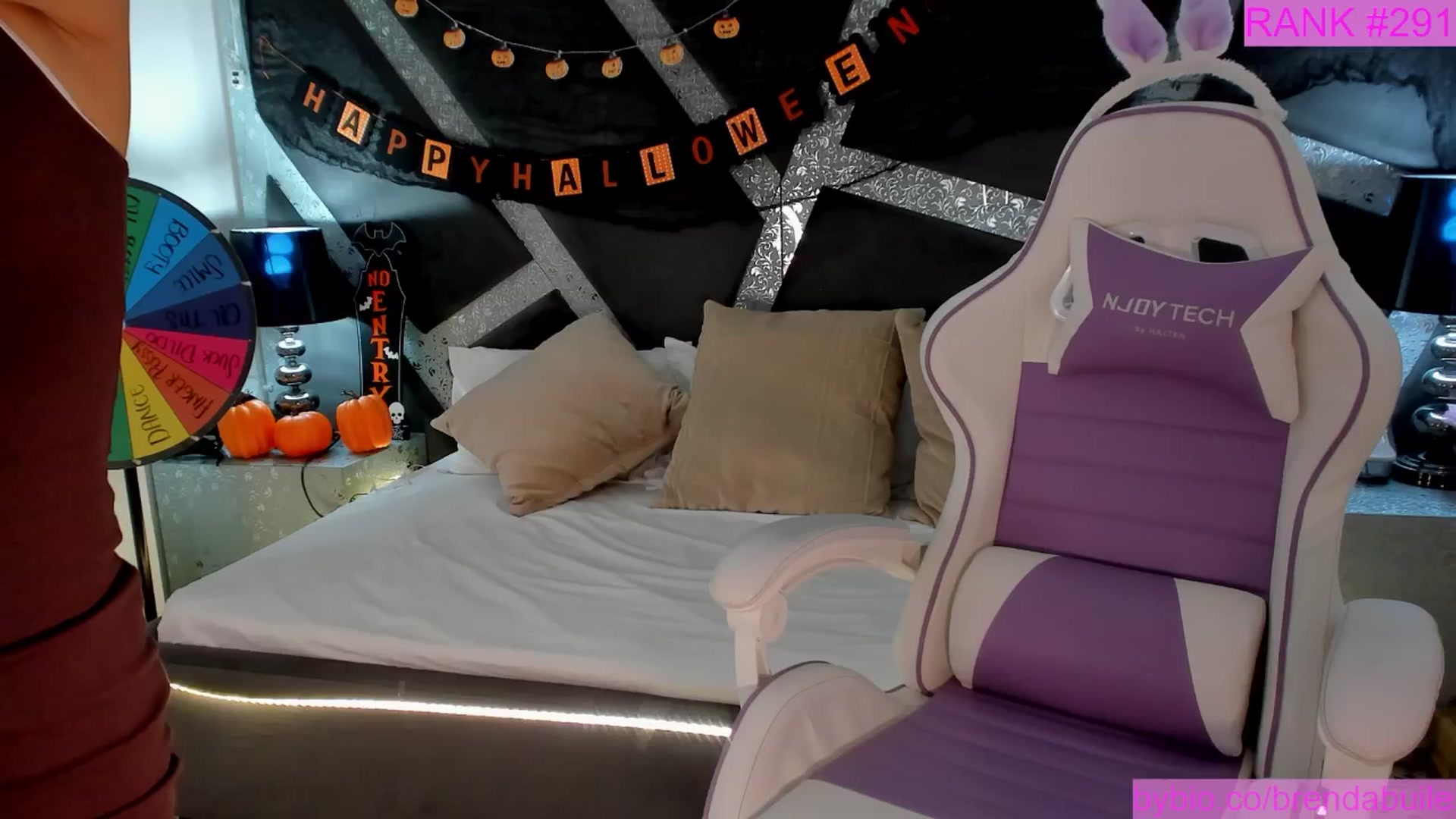 Gallery image thumbnail from BrendaBuiles's myfreecams stream on, 10/11/2025, 02:48 image 5 of 20