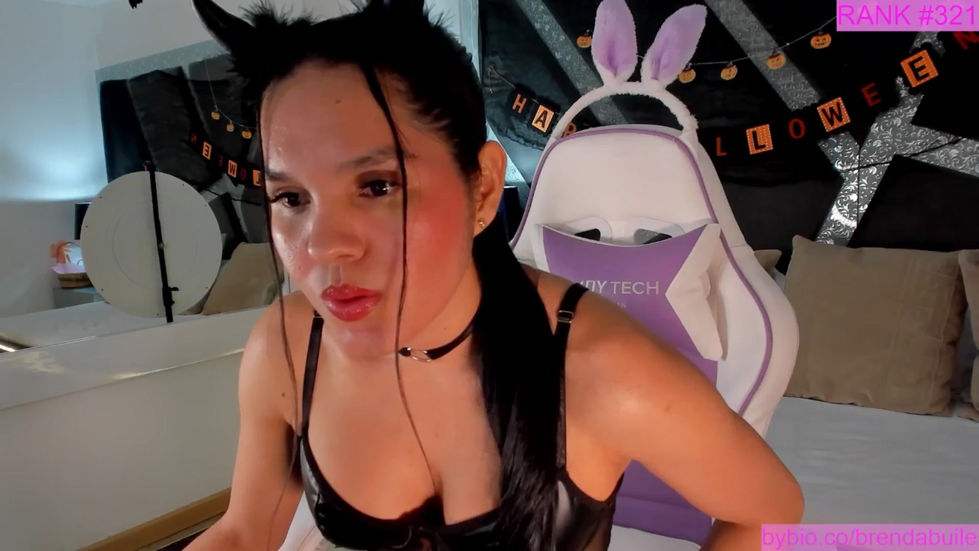 Gallery image thumbnail from BrendaBuiles's myfreecams stream on, 10/17/2025, 24:52 image 2 of 20