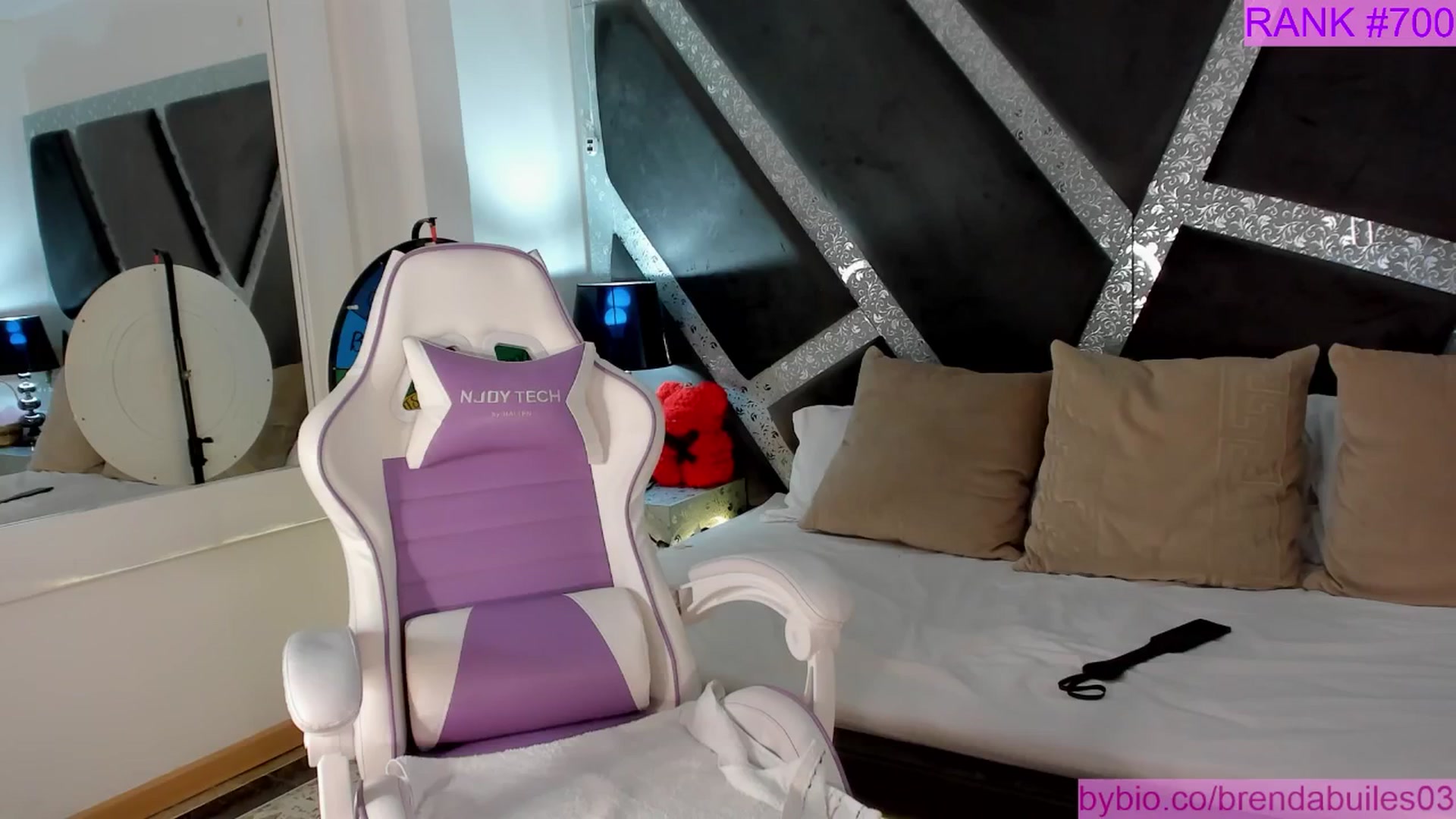 Gallery image thumbnail from BrendaBuiles's myfreecams stream on, 11/26/2025, 01:48 image 12 of 20