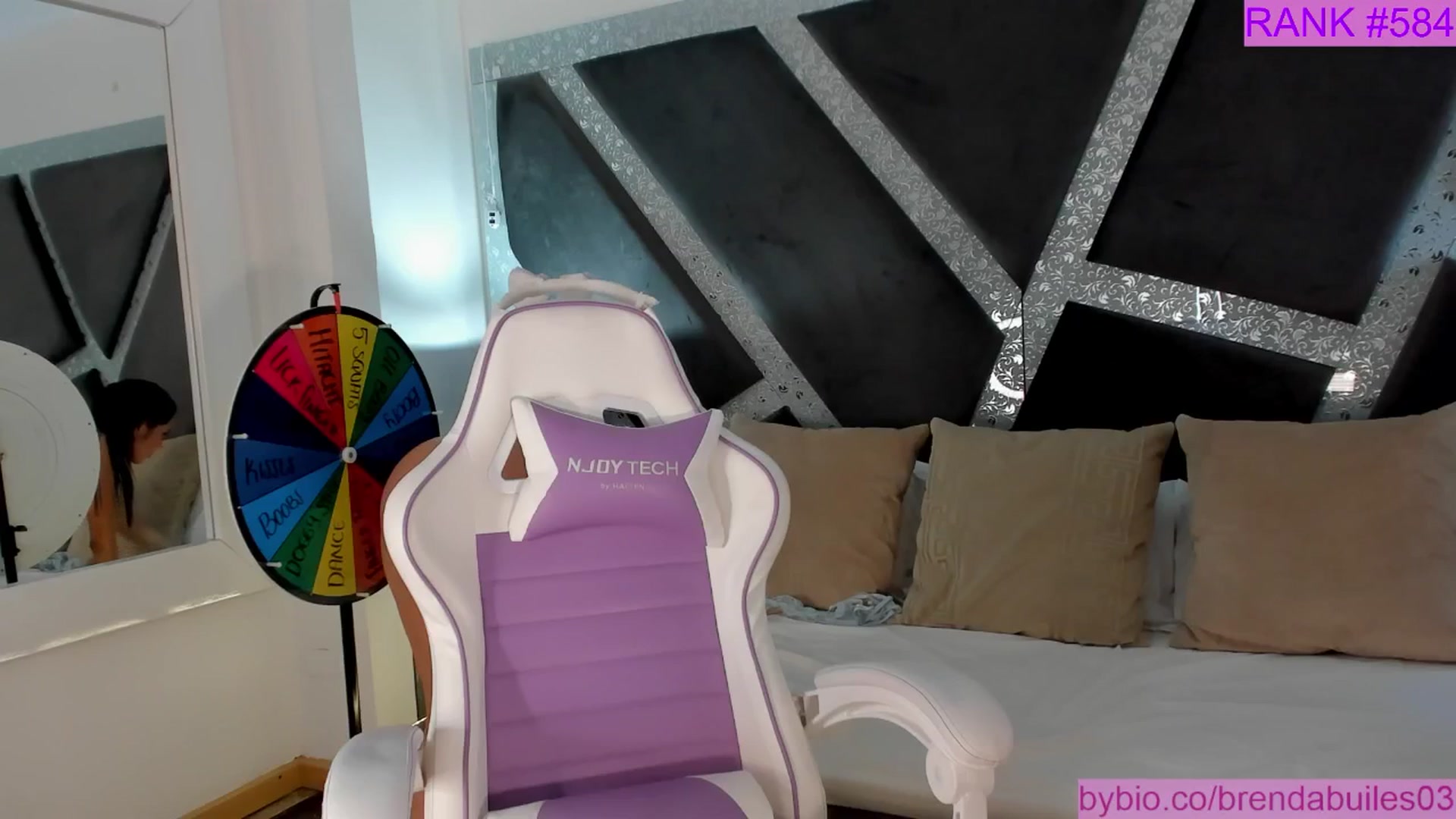 Gallery image thumbnail from BrendaBuiles's myfreecams stream on, 11/28/2025, 01:55 image 17 of 20
