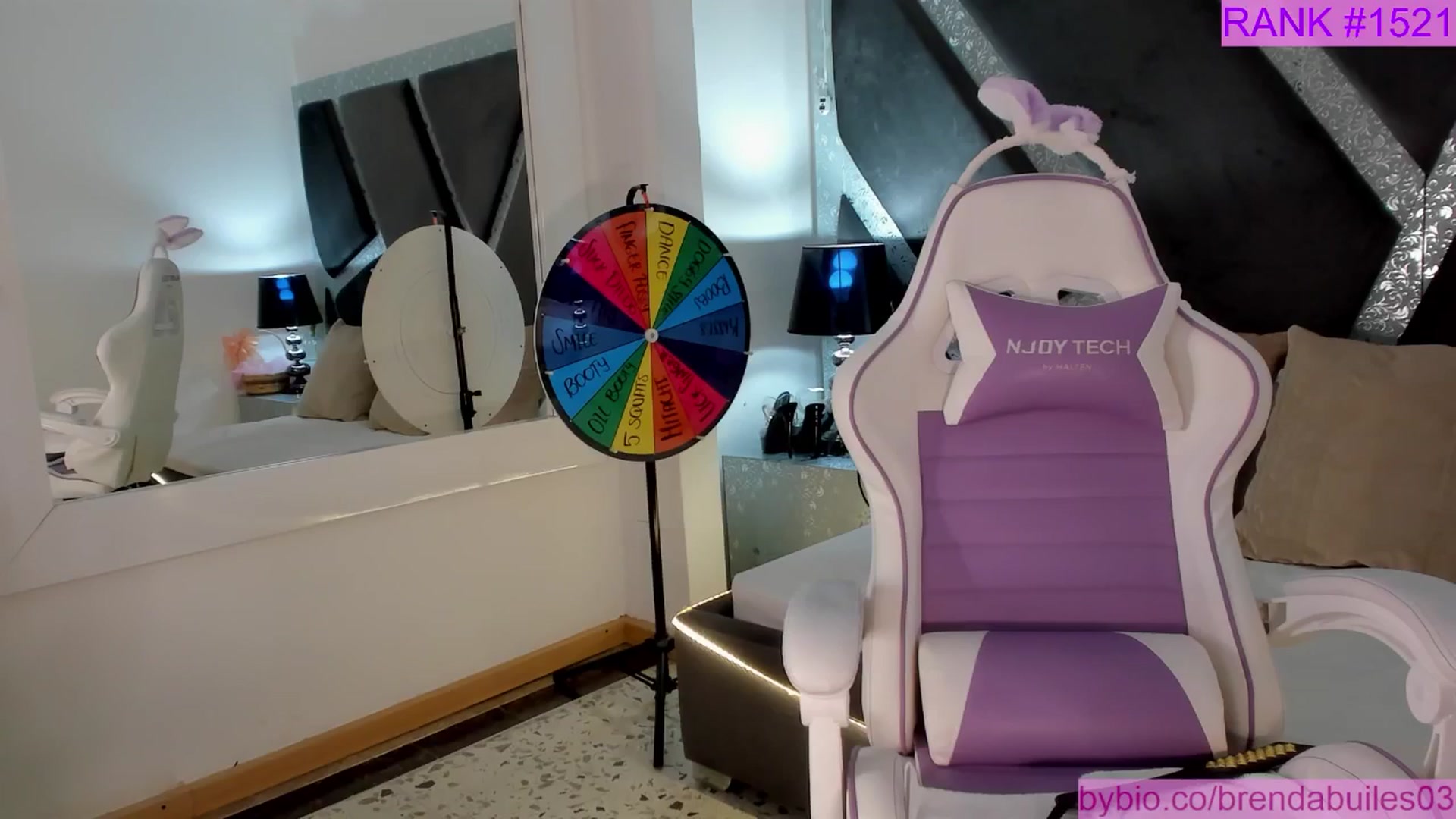 Gallery image thumbnail from BrendaBuiles's myfreecams stream on, 12/03/2025, 24:39 image 16 of 20
