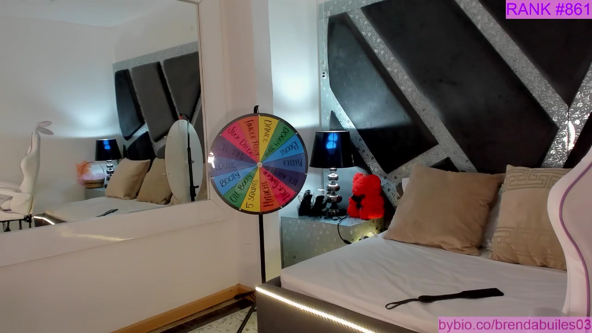 Gallery image thumbnail from BrendaBuiles's myfreecams stream on, 12/11/2025, 24:30 image 8 of 20