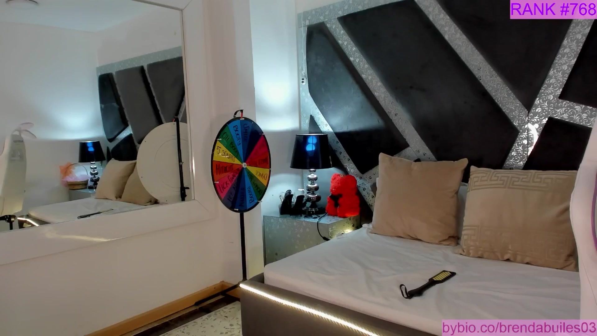 Gallery image thumbnail from BrendaBuiles's myfreecams stream on, 12/12/2025, 24:20 image 10 of 20