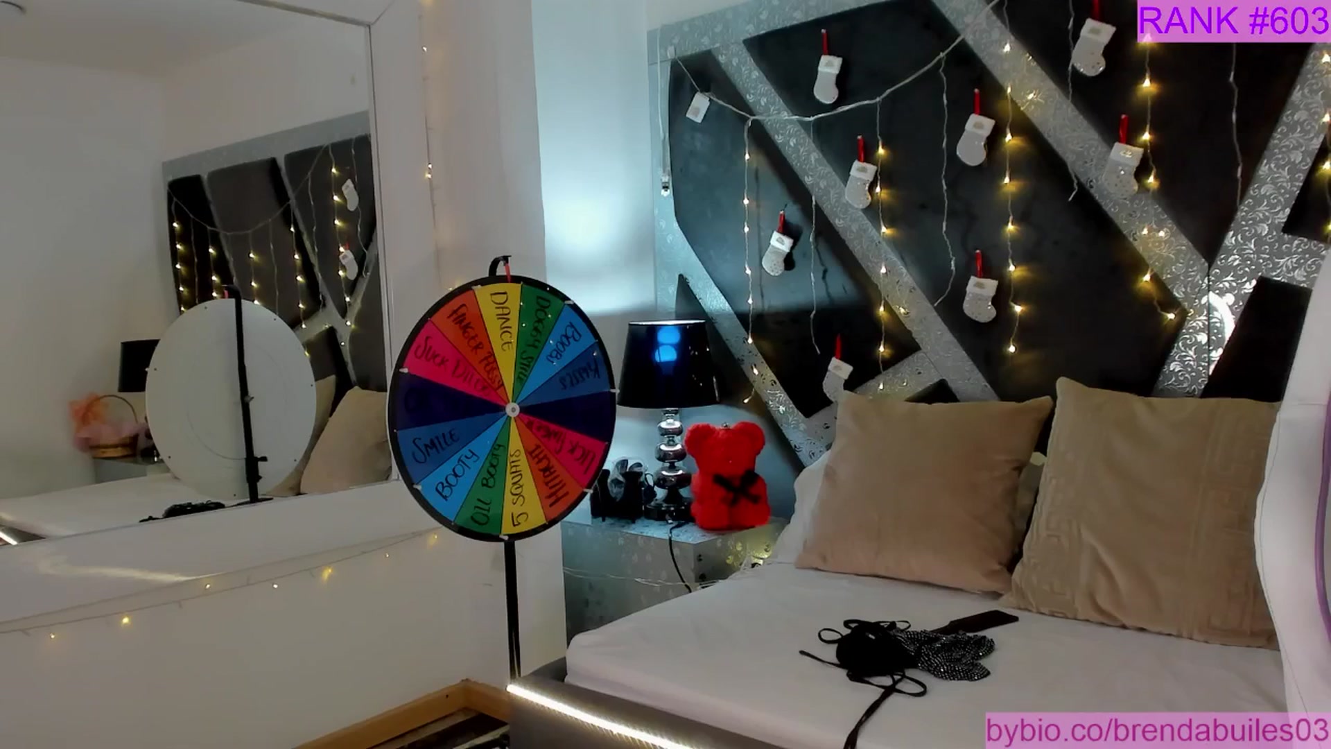 Gallery image thumbnail from BrendaBuiles's myfreecams stream on, 12/24/2025, 23:40 image 17 of 20