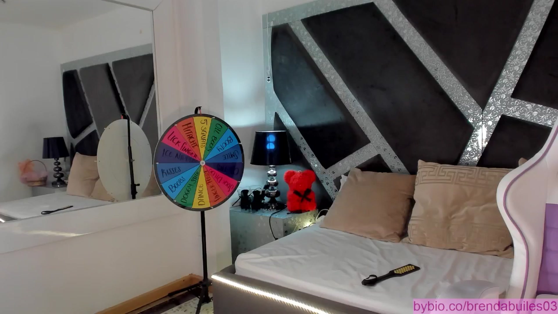 Gallery image thumbnail from BrendaBuiles's myfreecams stream on, 01/14/2026, 02:57 image 12 of 20