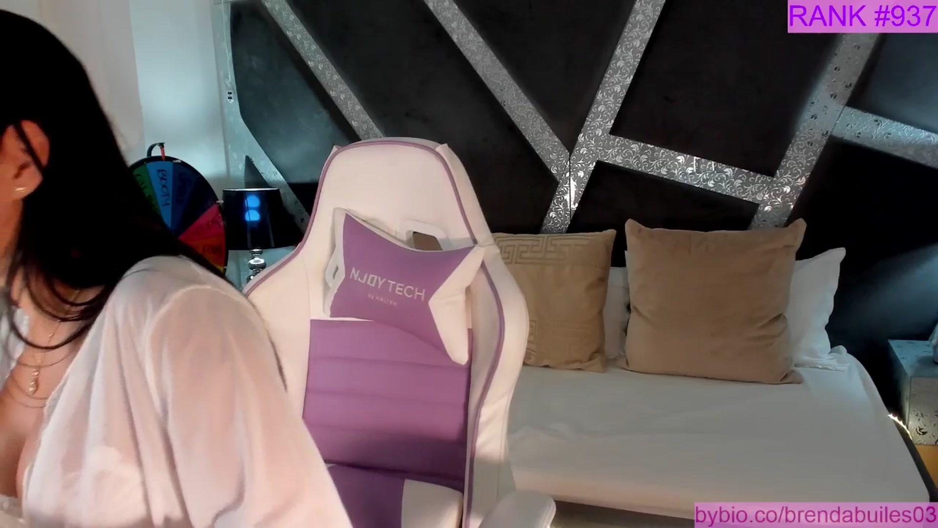 Gallery image thumbnail from BrendaBuiles's myfreecams stream on, 01/16/2026, 02:33 image 13 of 20