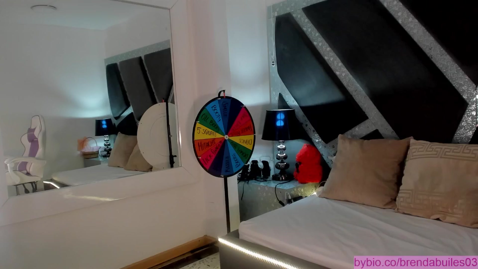 Gallery image thumbnail from BrendaBuiles's myfreecams stream on, 01/26/2026, 22:54 image 18 of 20