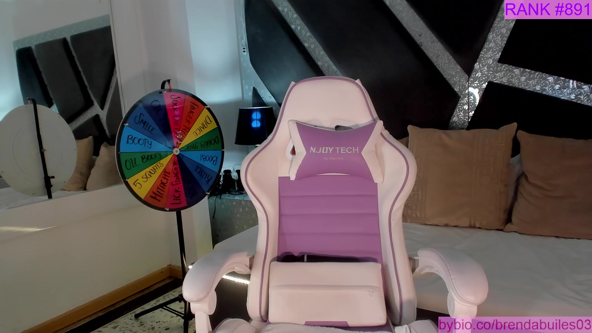 Gallery image thumbnail from BrendaBuiles's myfreecams stream on, 01/29/2026, 24:37 image 6 of 20