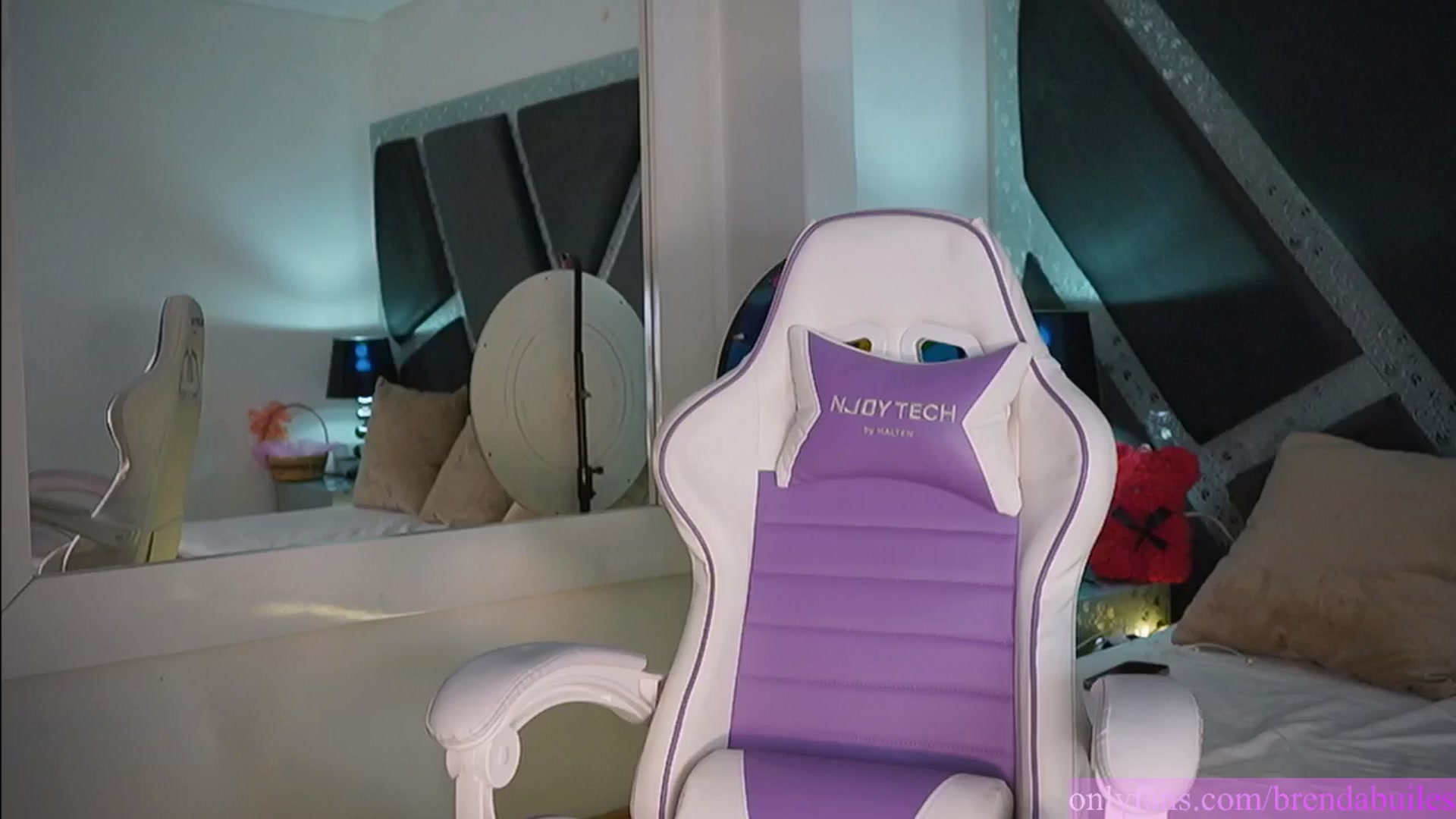 Gallery image thumbnail from BrendaBuiles's myfreecams stream on, 03/02/2026, 23:17 image 10 of 20