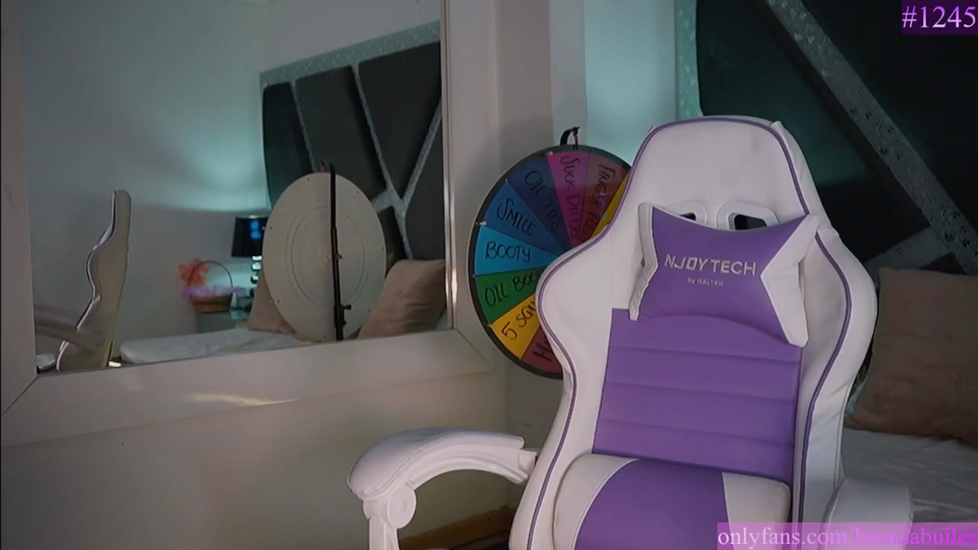 Gallery image thumbnail from BrendaBuiles's myfreecams stream on, 03/04/2026, 24:52 image 18 of 20
