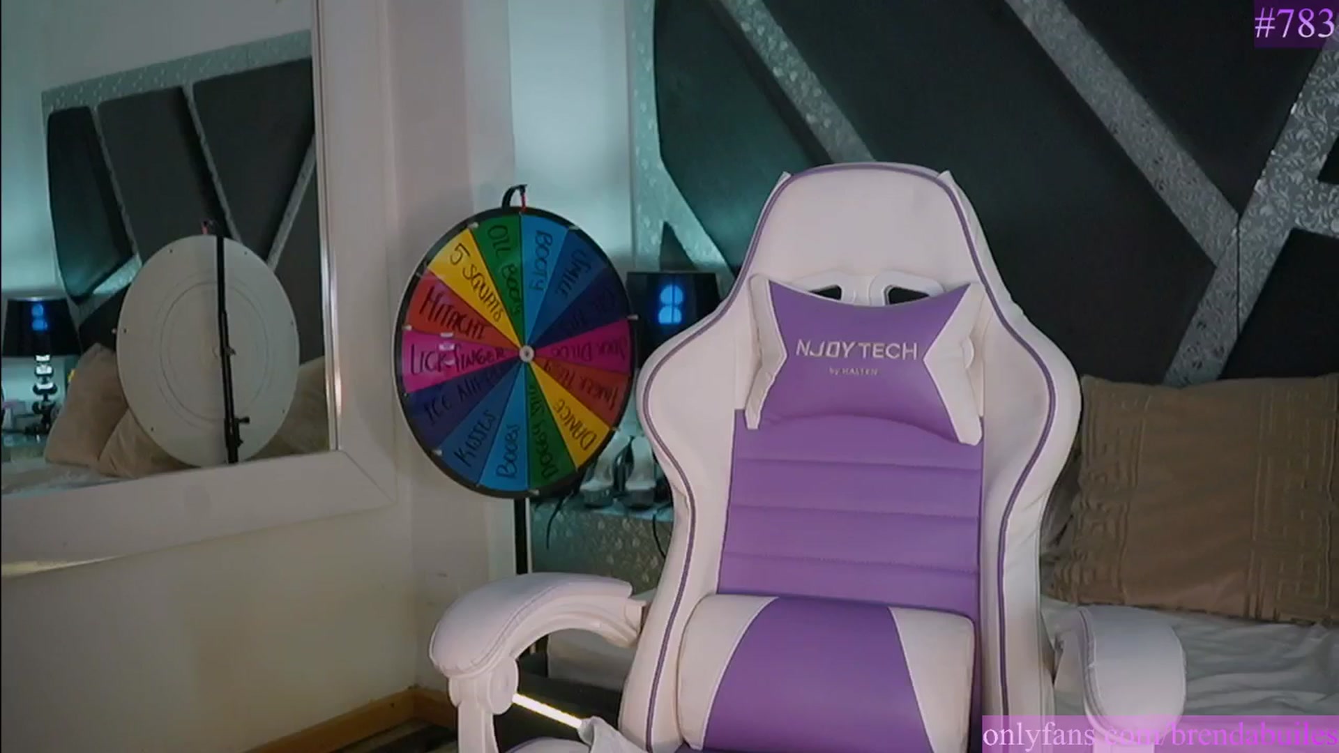 Gallery image thumbnail from BrendaBuiles's myfreecams stream on, 03/10/2026, 23:57 image 9 of 20