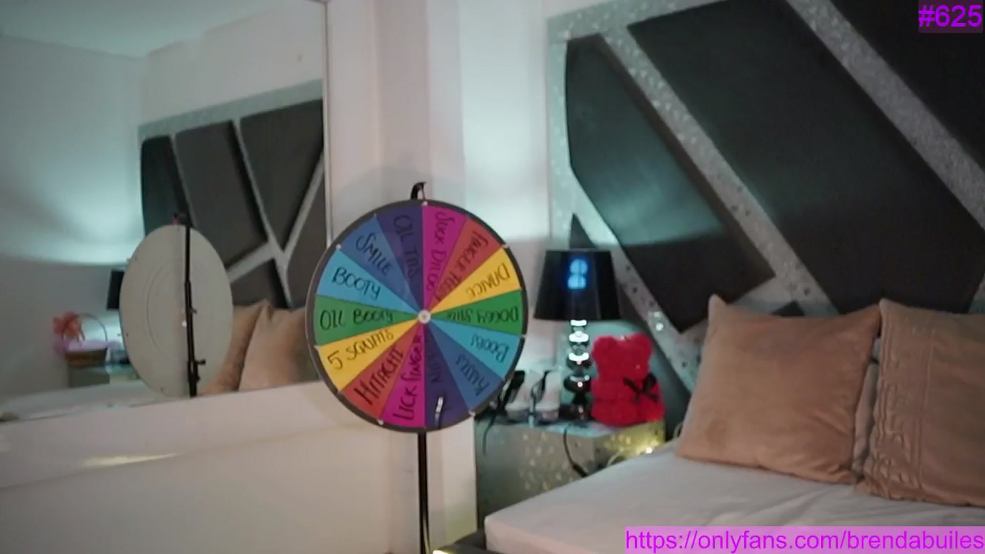 Gallery image thumbnail from BrendaBuiles's myfreecams stream on, 03/20/2026, 24:57 image 14 of 20