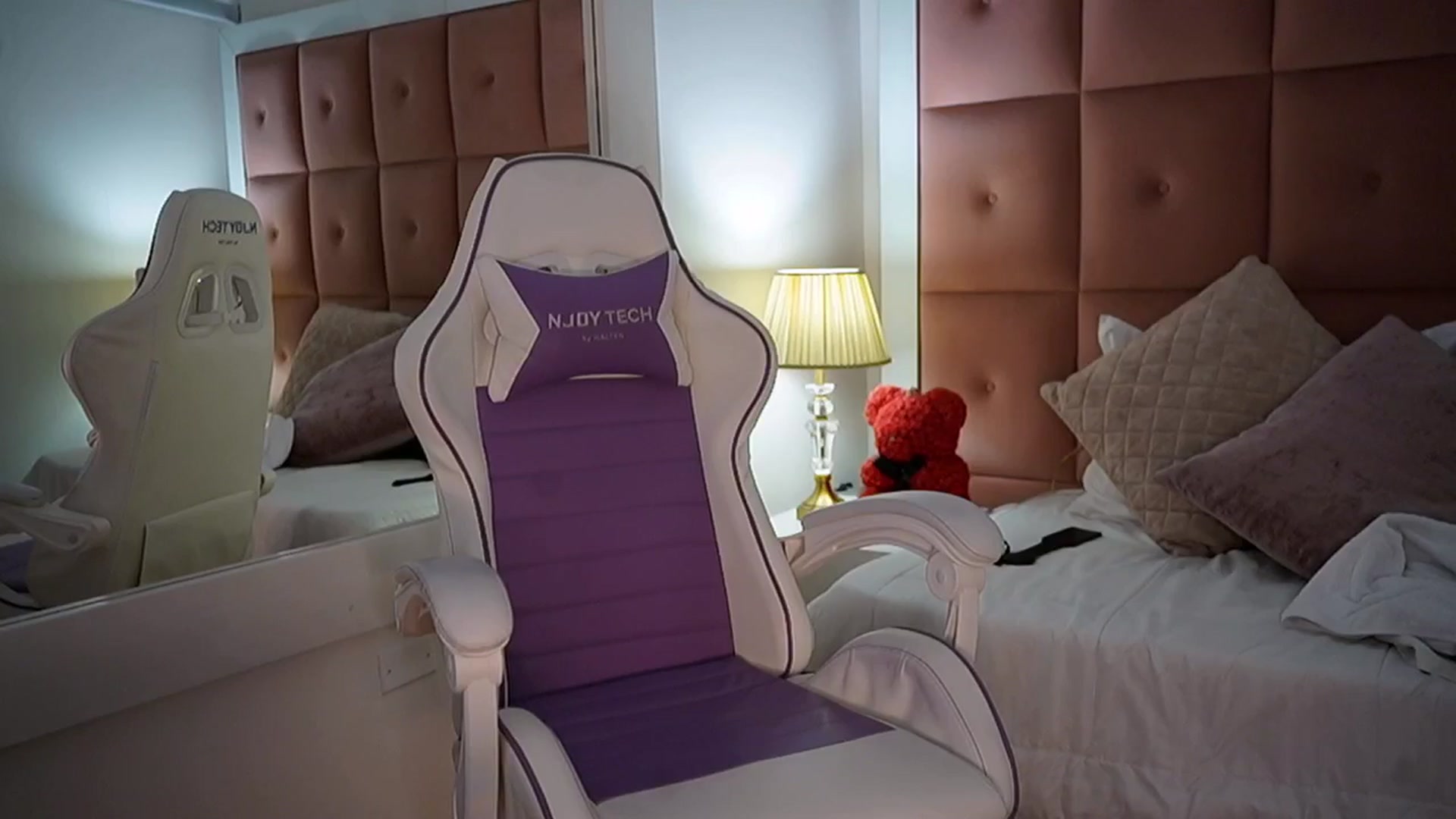 Gallery image thumbnail from BrendaBuiles's myfreecams stream on, 03/31/2026, 24:01 image 10 of 20