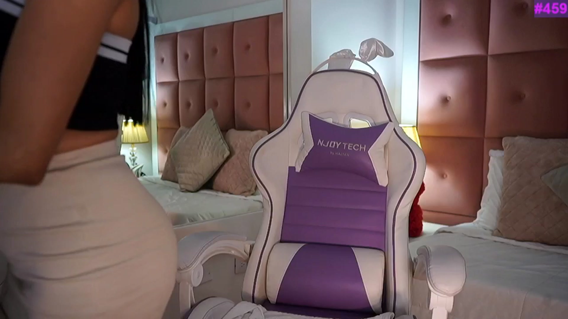 Gallery image thumbnail from BrendaBuiles's myfreecams stream on, 04/14/2026, 03:01 image 5 of 20