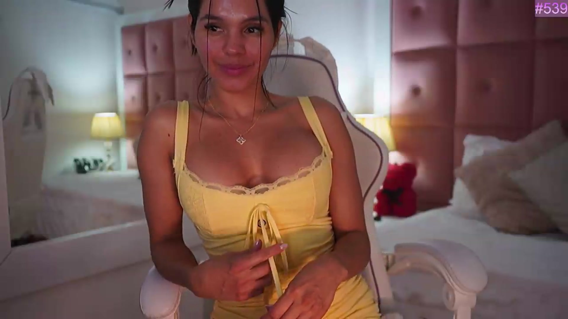 Gallery image thumbnail from BrendaBuiles's myfreecams stream on, 04/26/2026, 02:17 image 12 of 20