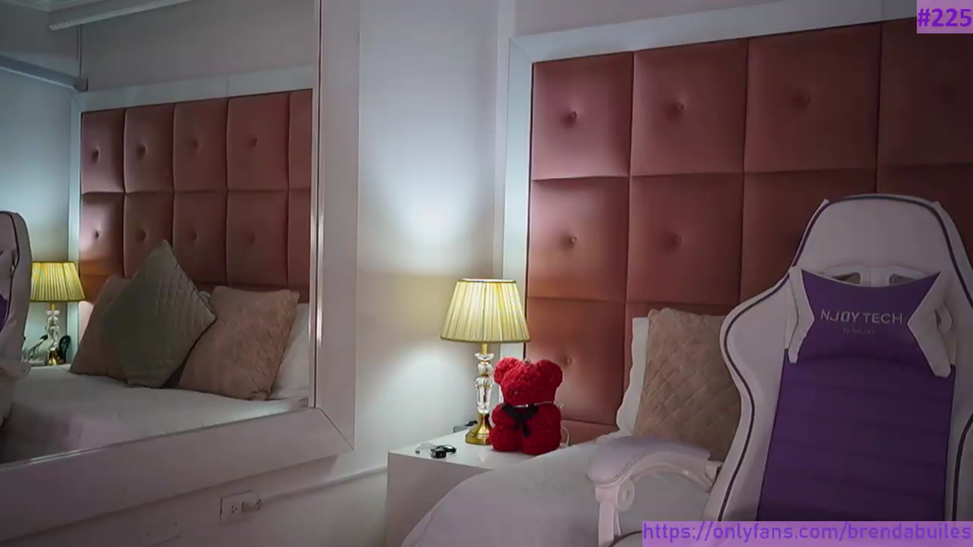 Gallery image thumbnail from BrendaBuiles's myfreecams stream on, 06/20/2026, 01:52 image 19 of 20