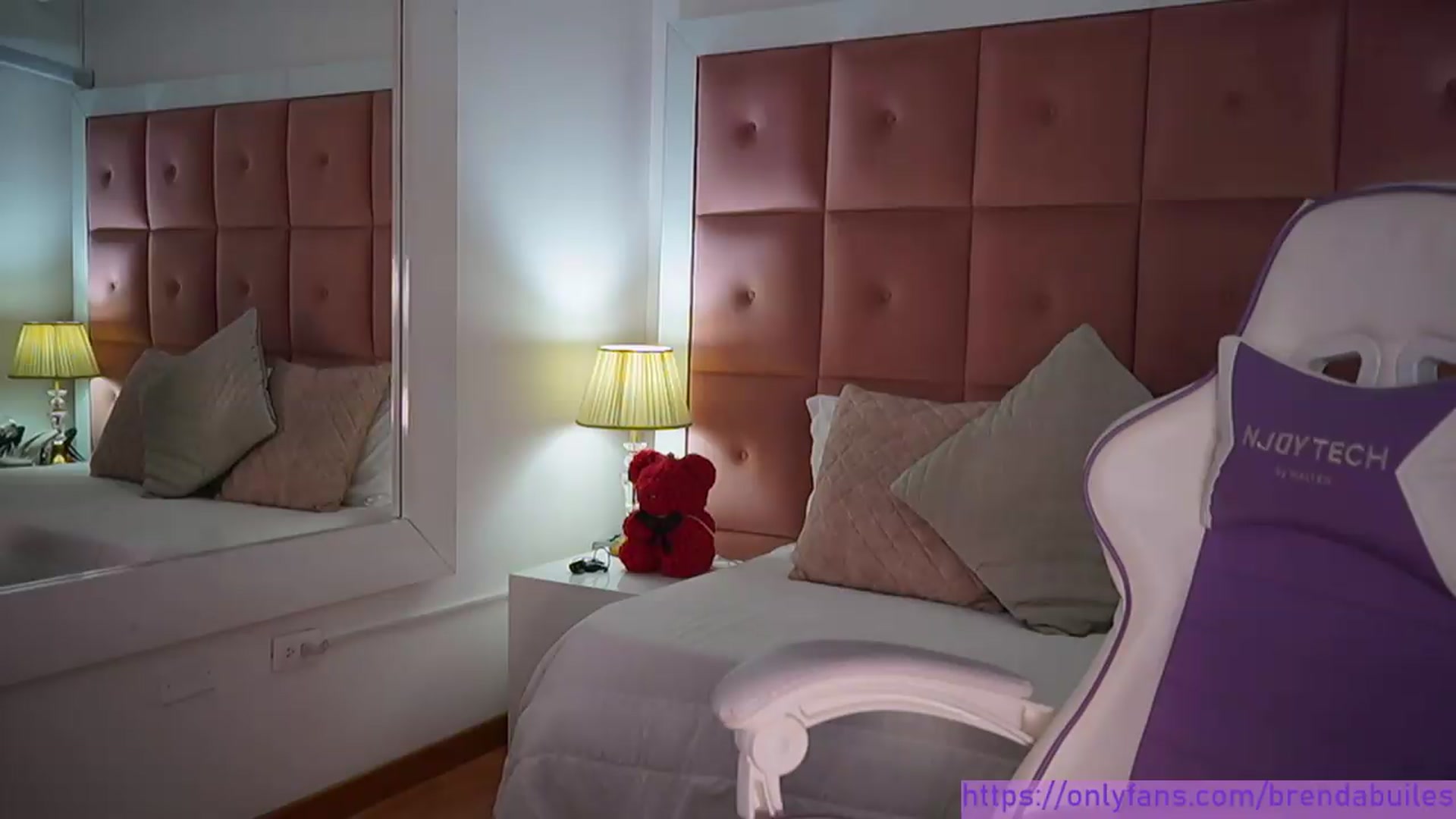 Gallery image thumbnail from BrendaBuiles's myfreecams stream on, 07/23/2026, 03:32 image 16 of 20