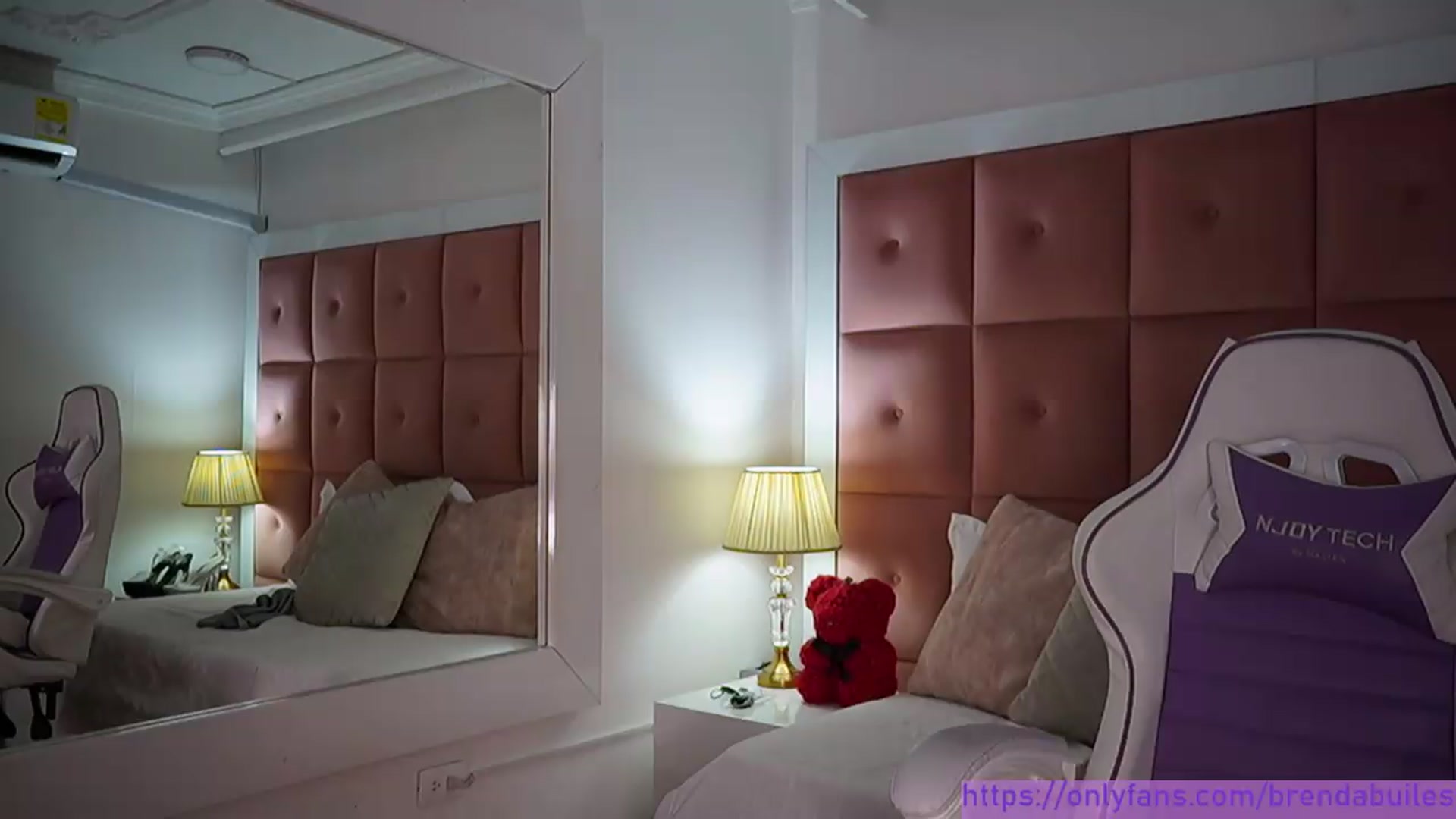 Gallery image thumbnail from BrendaBuiles's myfreecams stream on, 08/12/2026, 02:46 image 19 of 20