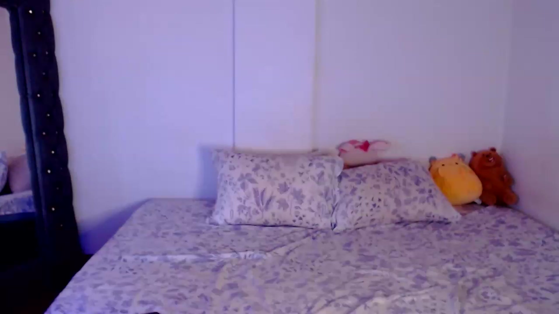 Gallery image thumbnail from BrendaLi's myfreecams stream on, 07/16/2026, 22:28 image 18 of 20