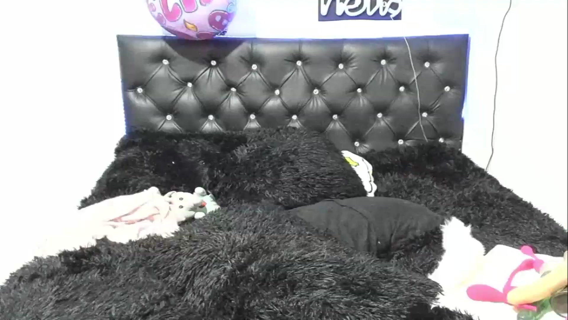 Gallery image thumbnail from Brenda_Martin's myfreecams stream on, 08/25/2023, 11:02 image 6 of 20