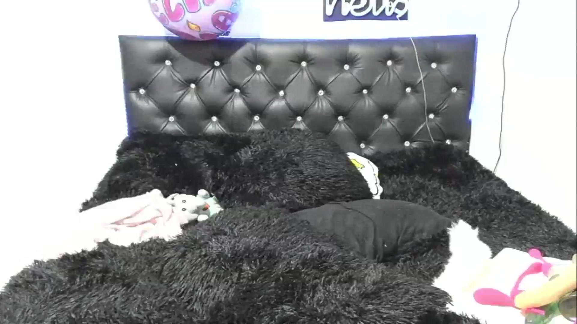 Gallery image thumbnail from Brenda_Martin's myfreecams stream on, 08/25/2023, 11:02 image 9 of 20