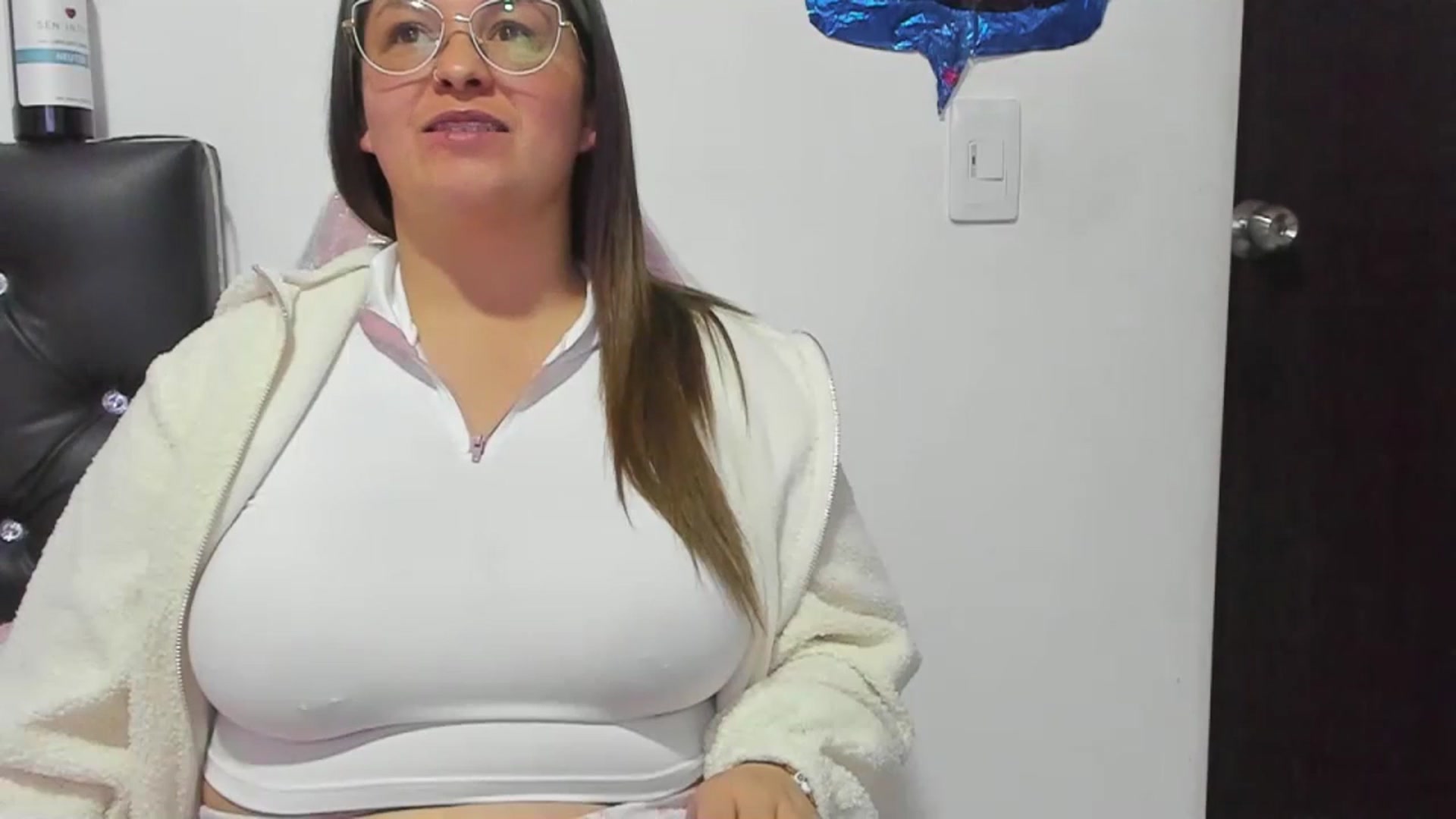 Gallery image thumbnail from Brenda_Martin's myfreecams stream on, 09/13/2023, 07:34 image 6 of 20