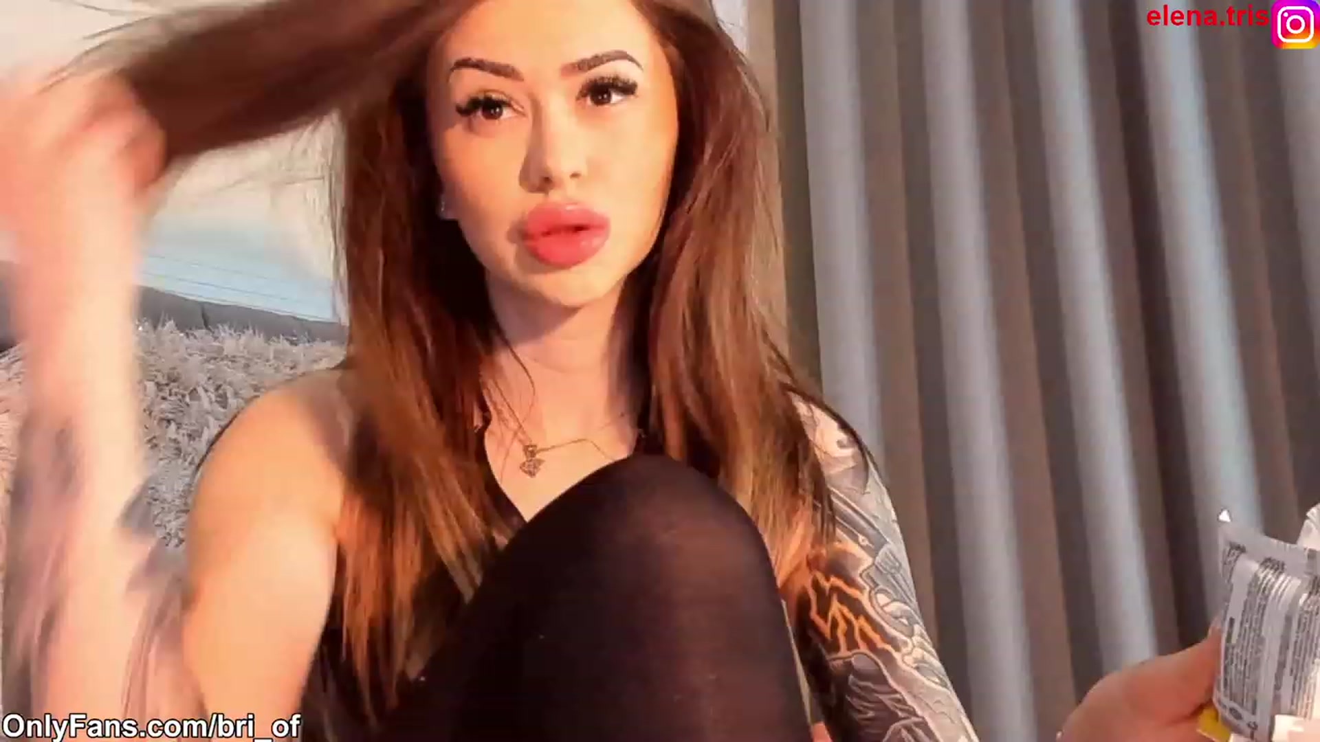 Gallery image thumbnail from Bri_Diamond's myfreecams stream on, 04/12/2023, 01:26 image 17 of 20