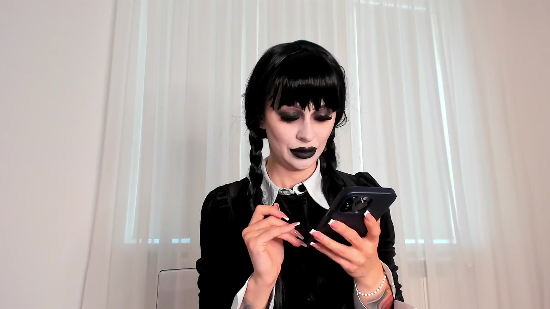 Gallery image thumbnail from Bri_Diamond's myfreecams stream on, 10/29/2024, 08:49 image 1 of 20