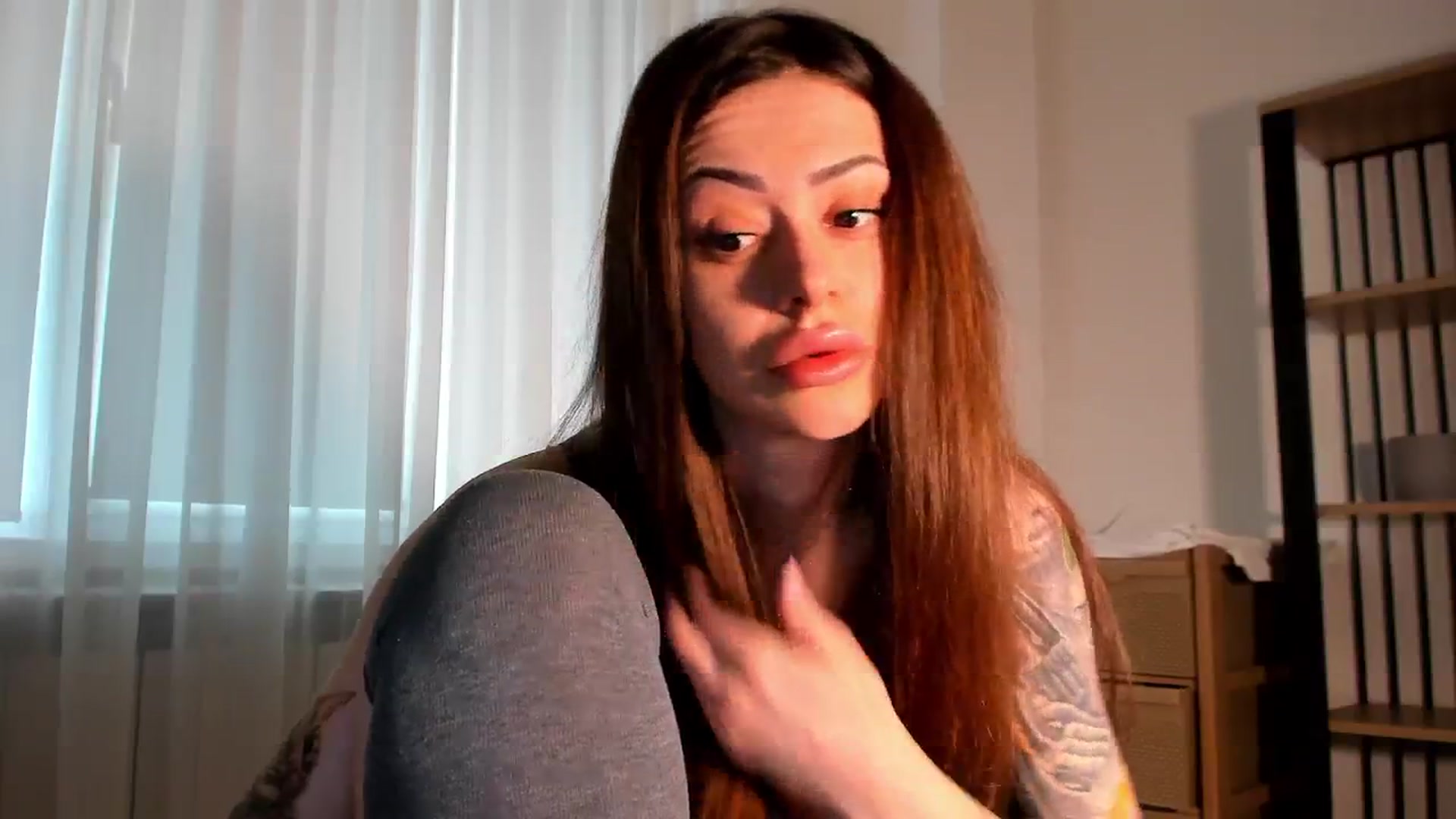 Gallery image thumbnail from Bri_Diamond's myfreecams stream on, 02/06/2025, 12:16 image 12 of 20