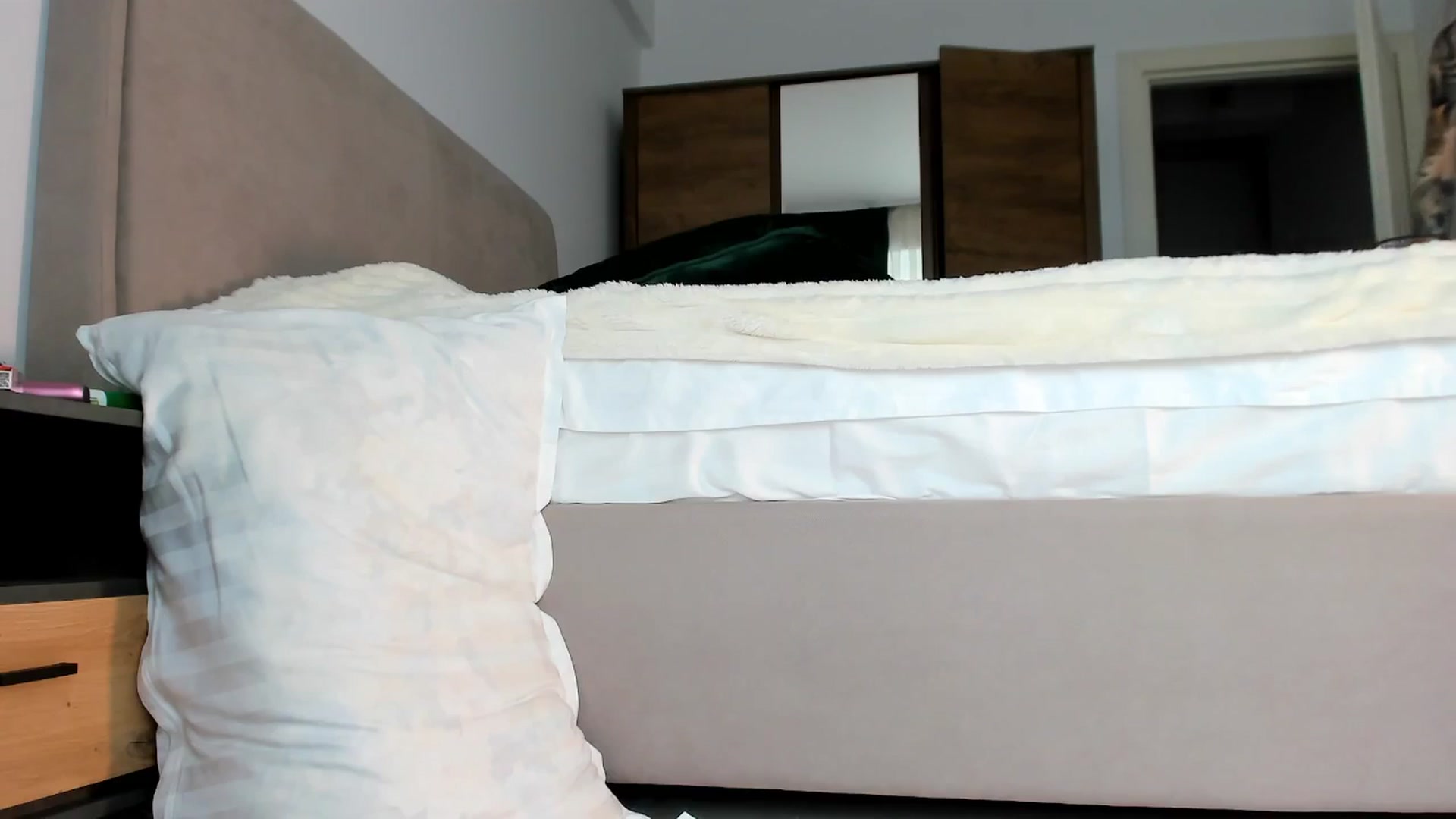 Gallery image thumbnail from Bri_Diamond's myfreecams stream on, 03/28/2025, 07:20 image 15 of 20