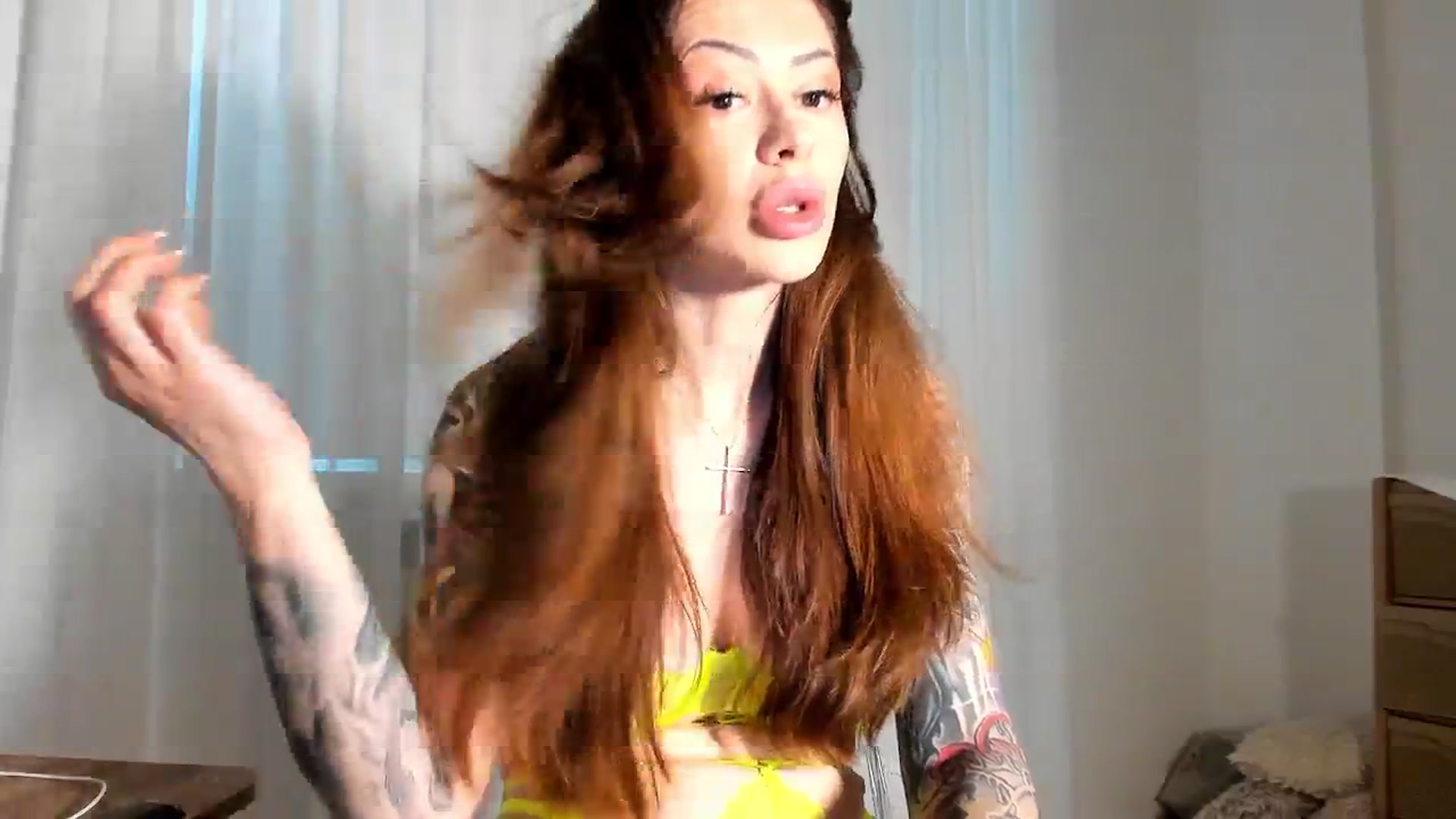 Gallery image thumbnail from Bri_Diamond's myfreecams stream on, 07/17/2025, 10:21 image 4 of 20