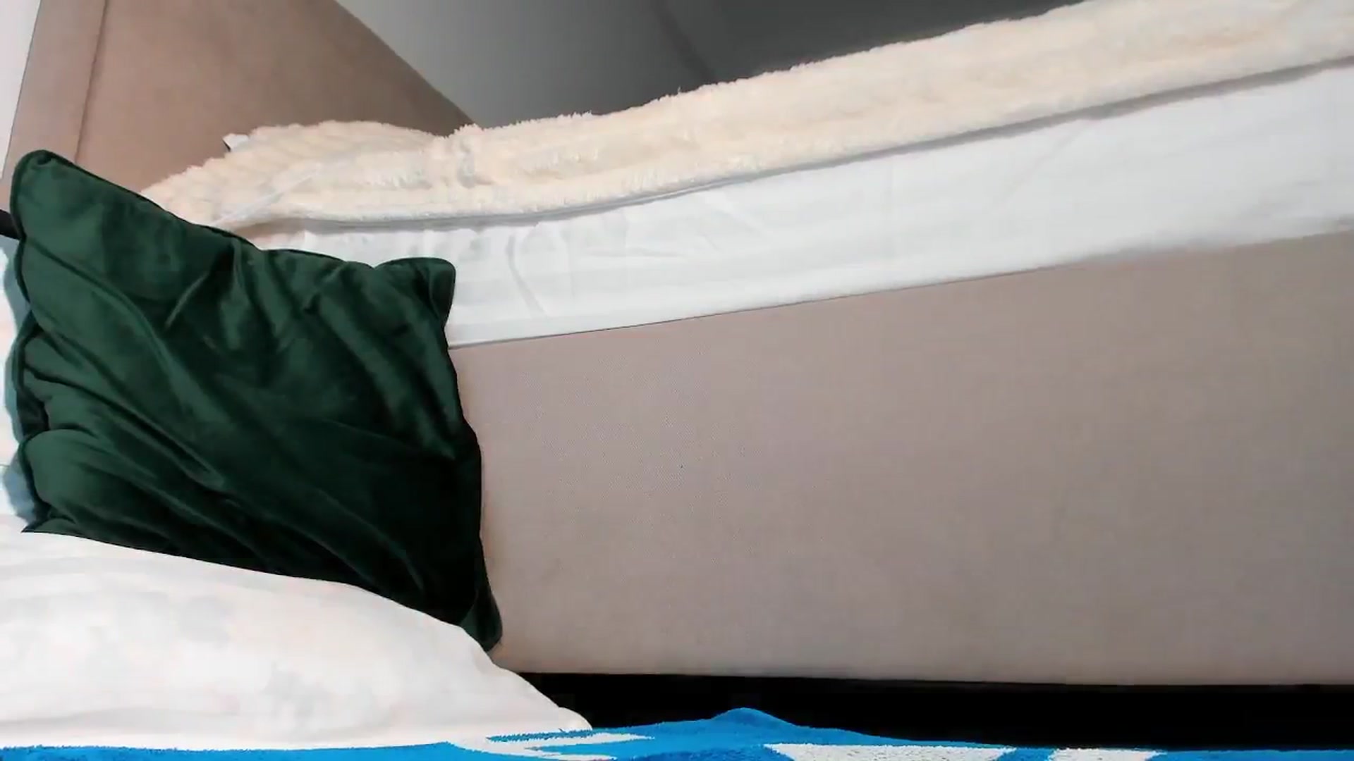 Gallery image thumbnail from Bri_Diamond's myfreecams stream on, 11/17/2025, 10:28 image 20 of 20