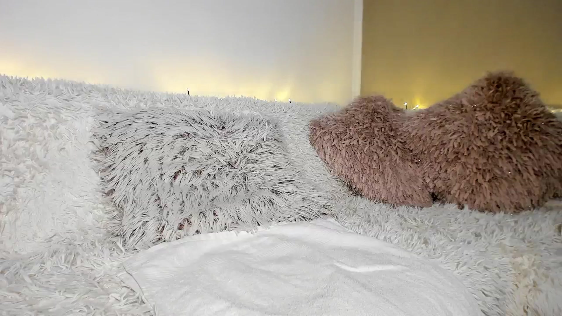 Gallery image thumbnail from Bri_Diamond's myfreecams stream on, 01/13/2026, 11:09 image 19 of 20