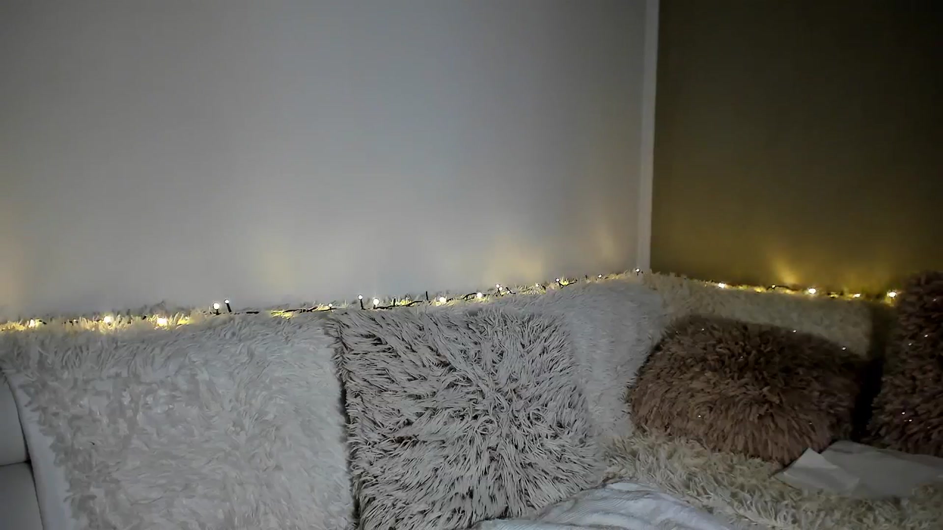 Gallery image thumbnail from Bri_Diamond's myfreecams stream on, 01/21/2026, 14:04 image 3 of 20