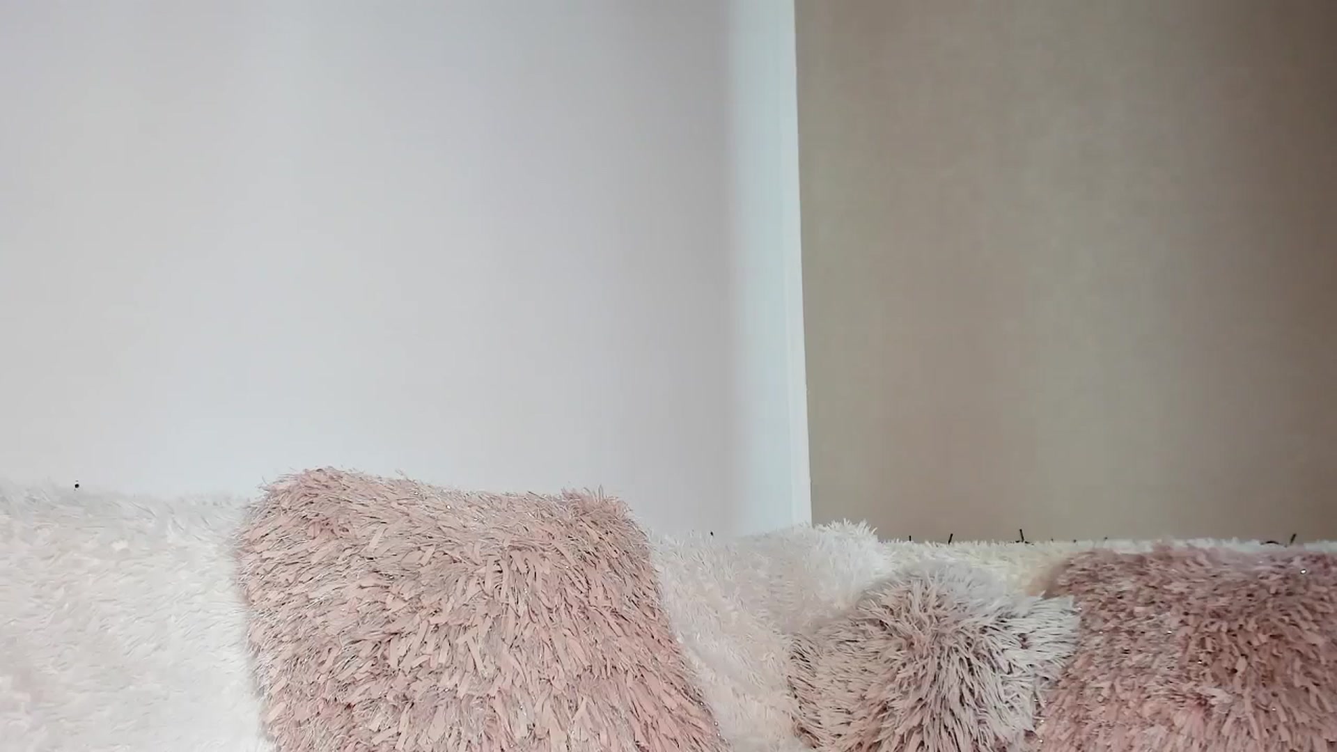 Gallery image thumbnail from Bri_Diamond's myfreecams stream on, 02/25/2026, 10:44 image 3 of 20