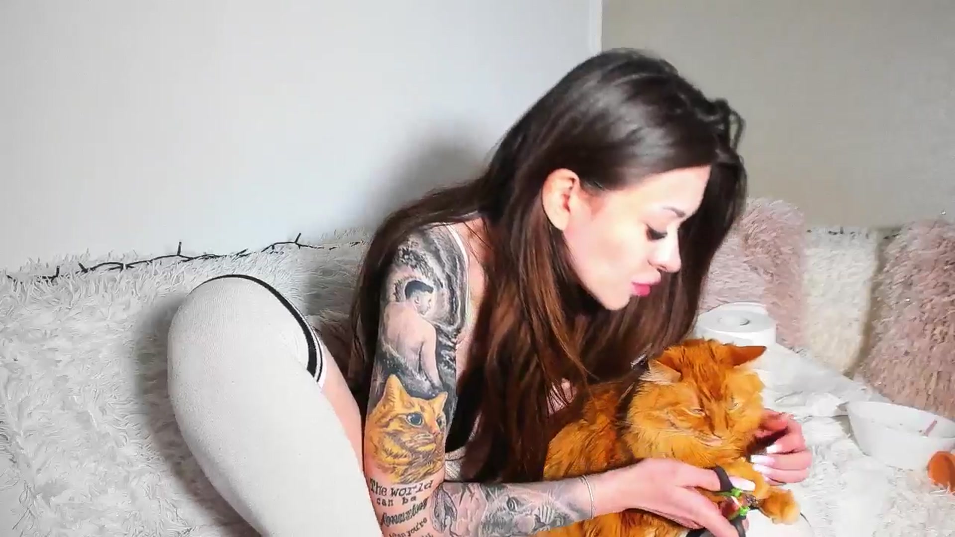 Gallery image thumbnail from Bri_Diamond's myfreecams stream on, 05/04/2026, 11:20 image 14 of 20
