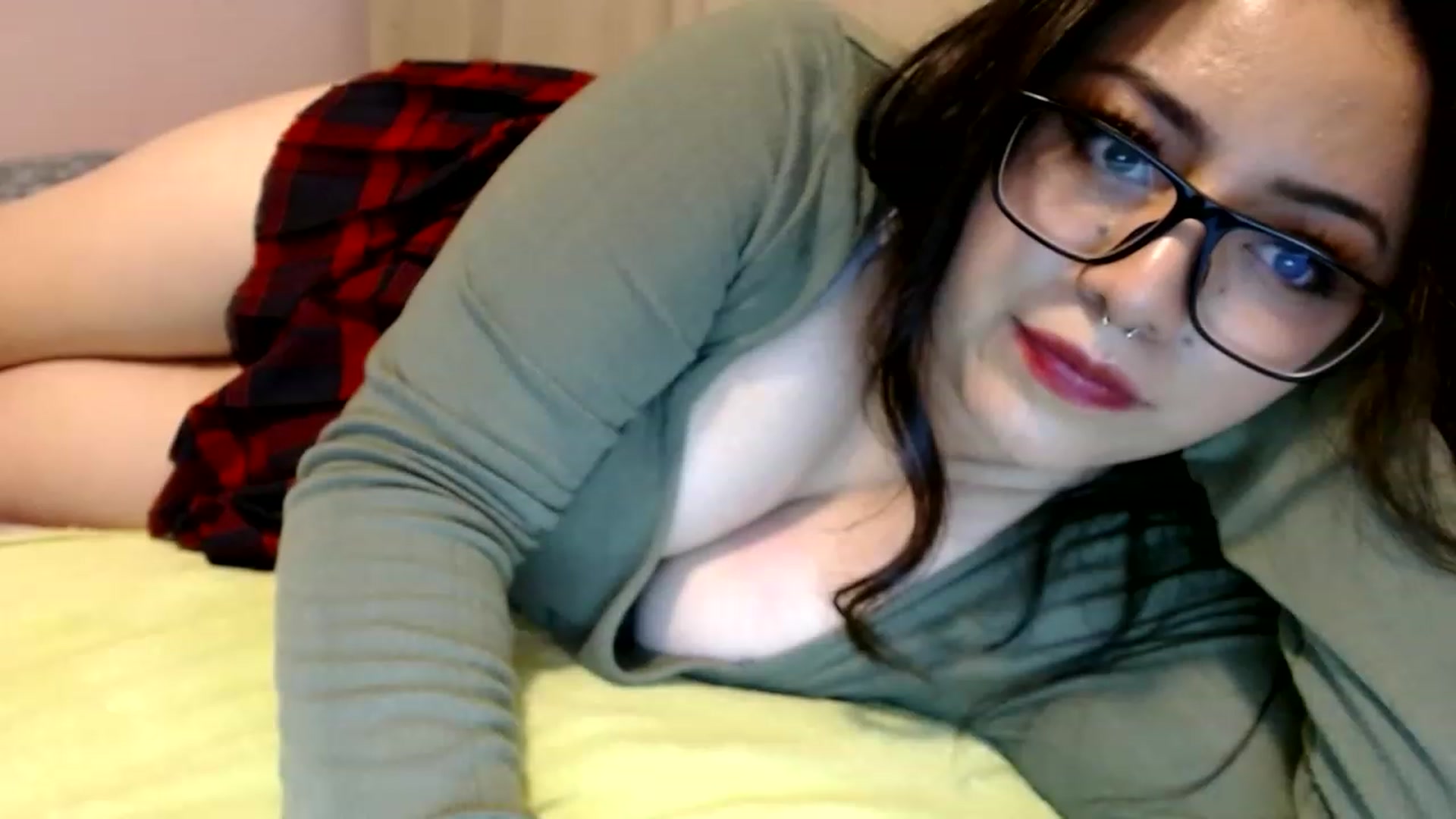 Gallery image thumbnail from BriaLea's myfreecams stream on, 03/24/2023, 08:15 image 16 of 20